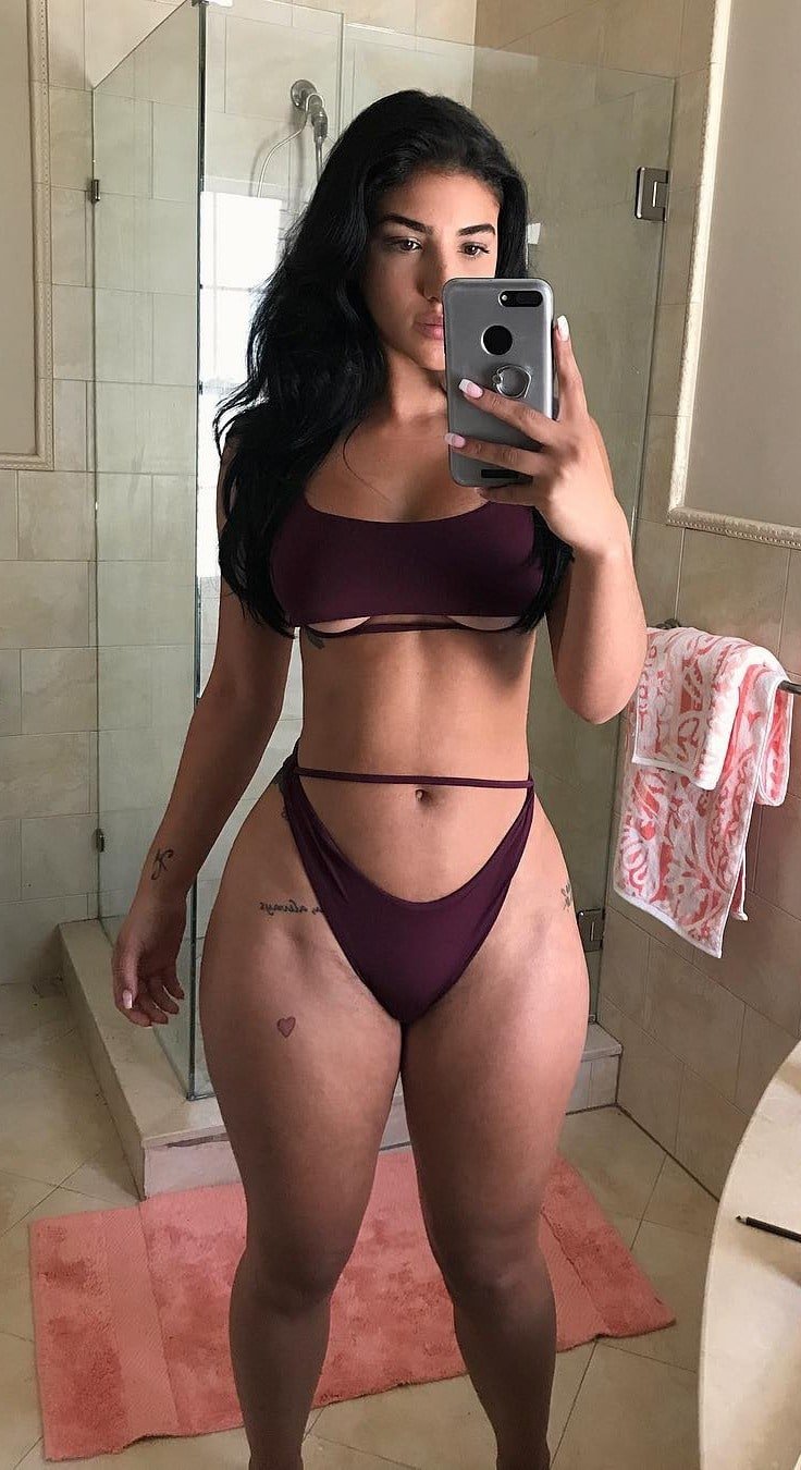 Alyssa Sorto in Jeans