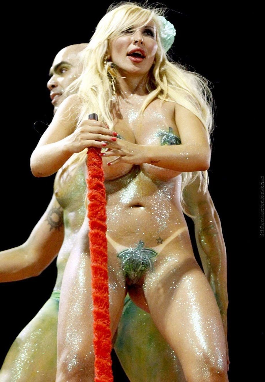 Fuck in carnival masks