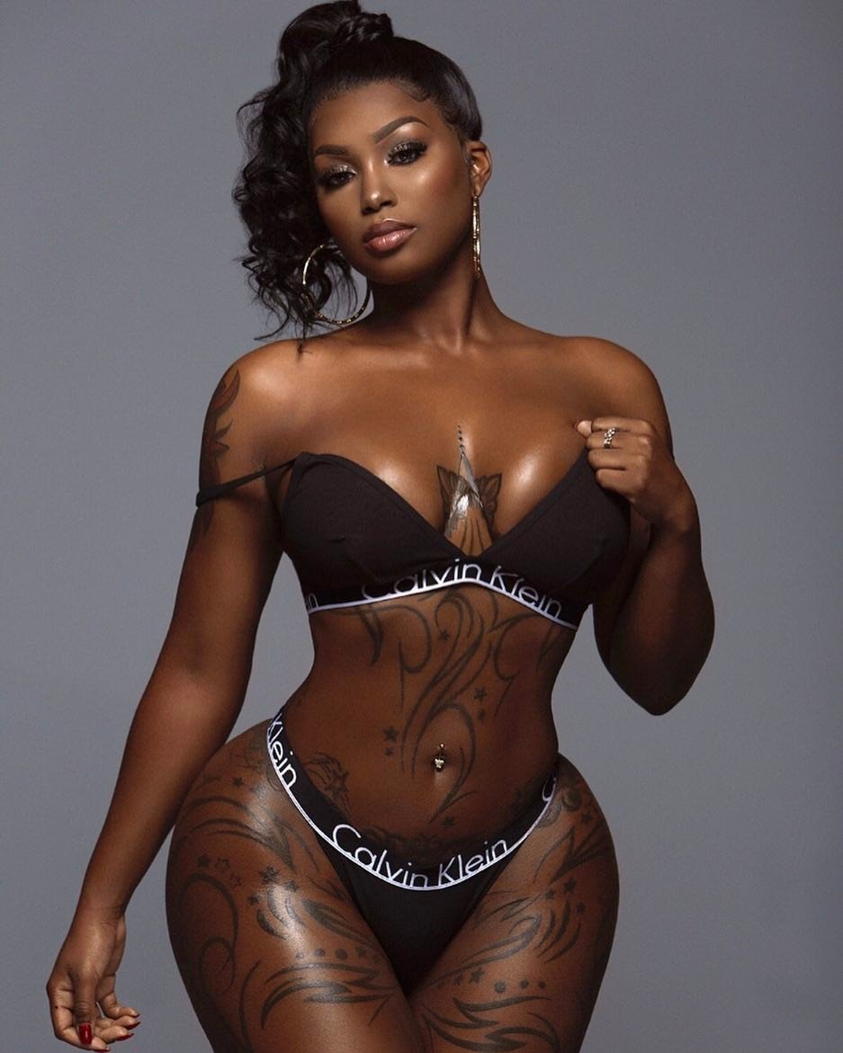 Monifa Jansen hot
