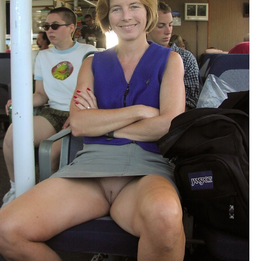 Mature without panties in transport