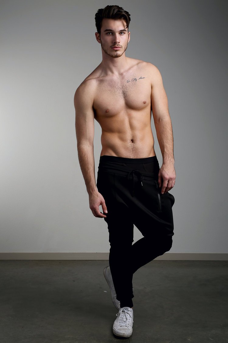 Michael Yerger model Onlifans