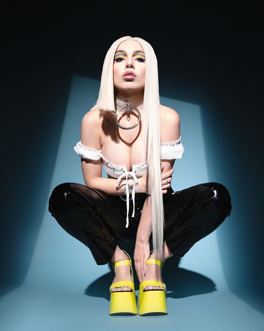 Ava Max in underwear