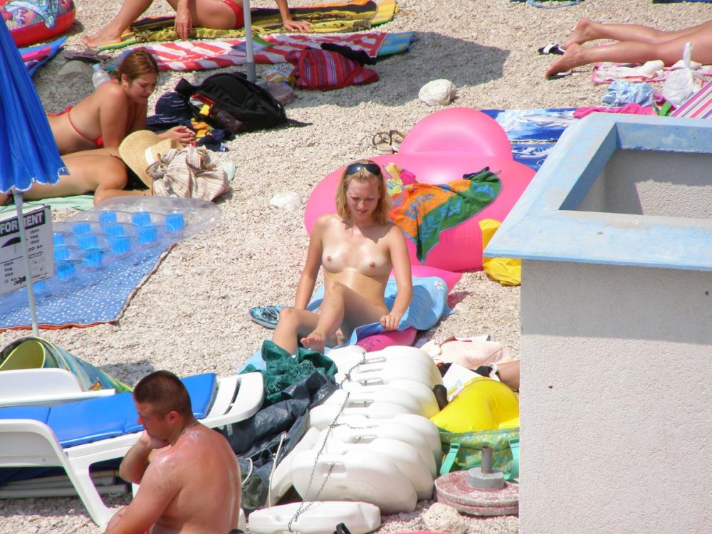 Mother Beach Chorvatsko Nude hidden