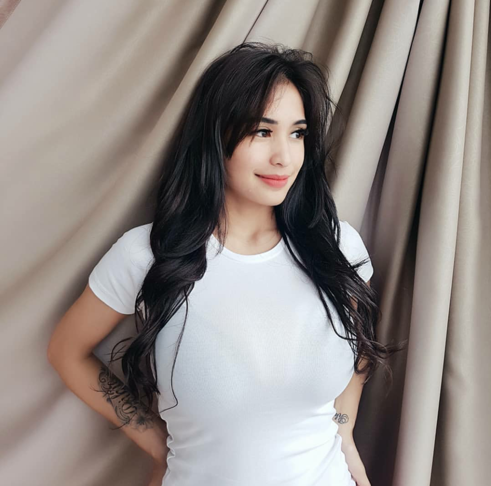 Joice Alexander Hot