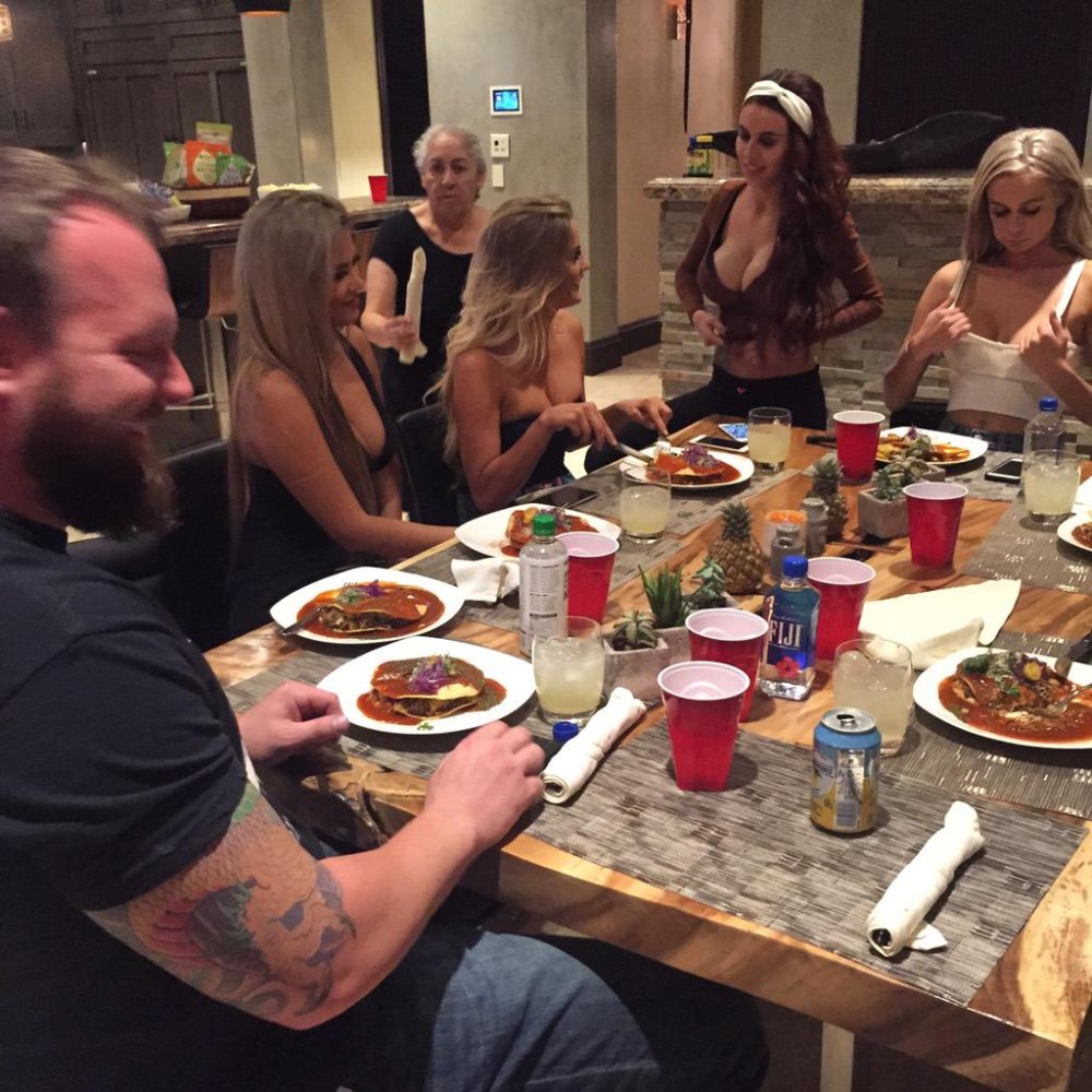Dan Bilserian with girls