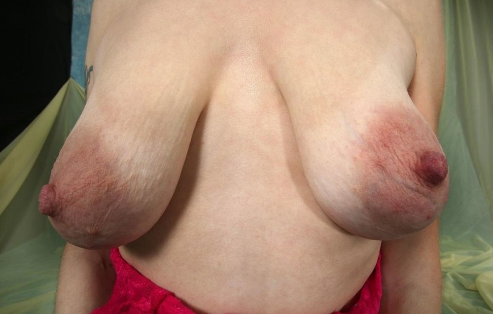 Small hanging breasts