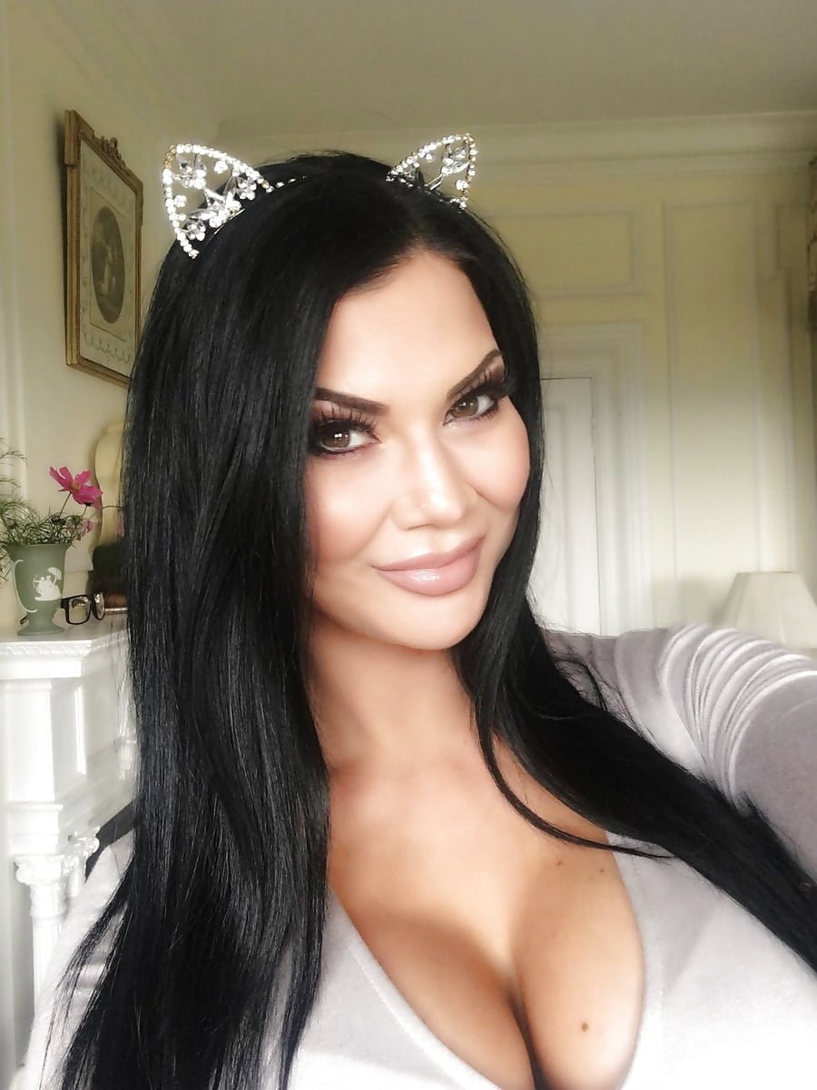 Jasmine Black 2019