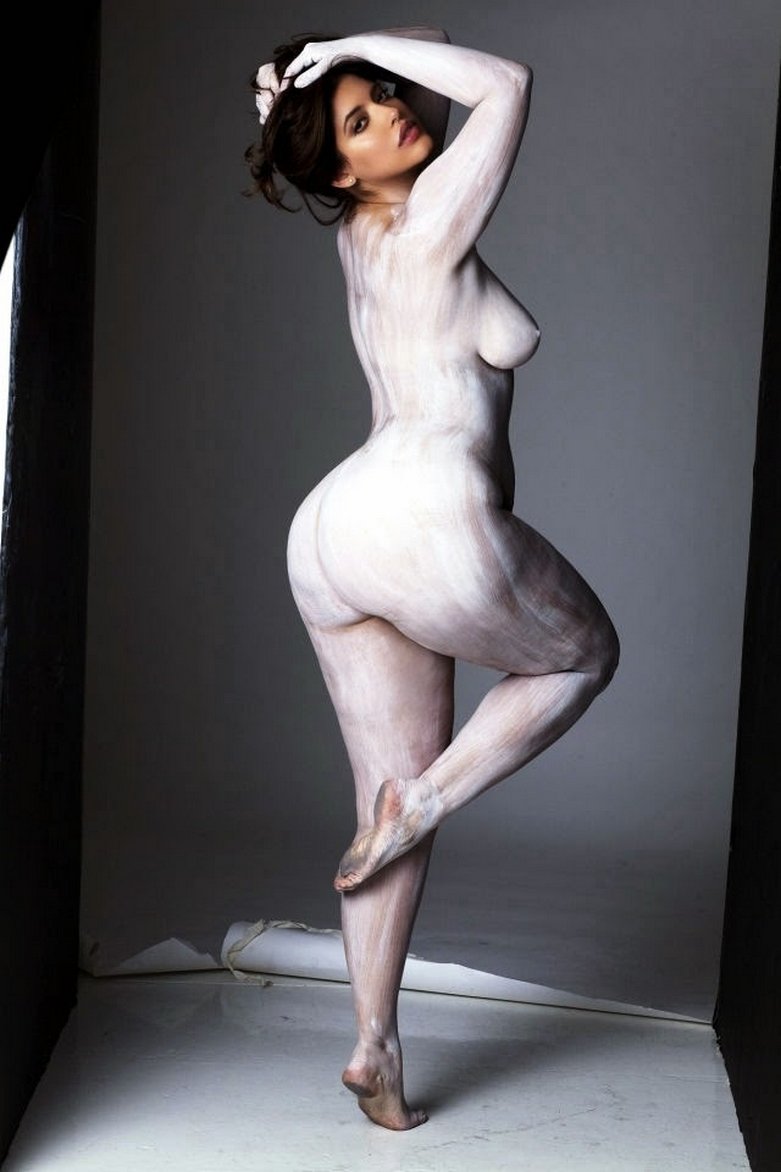 Sofia Adams plus saz nude