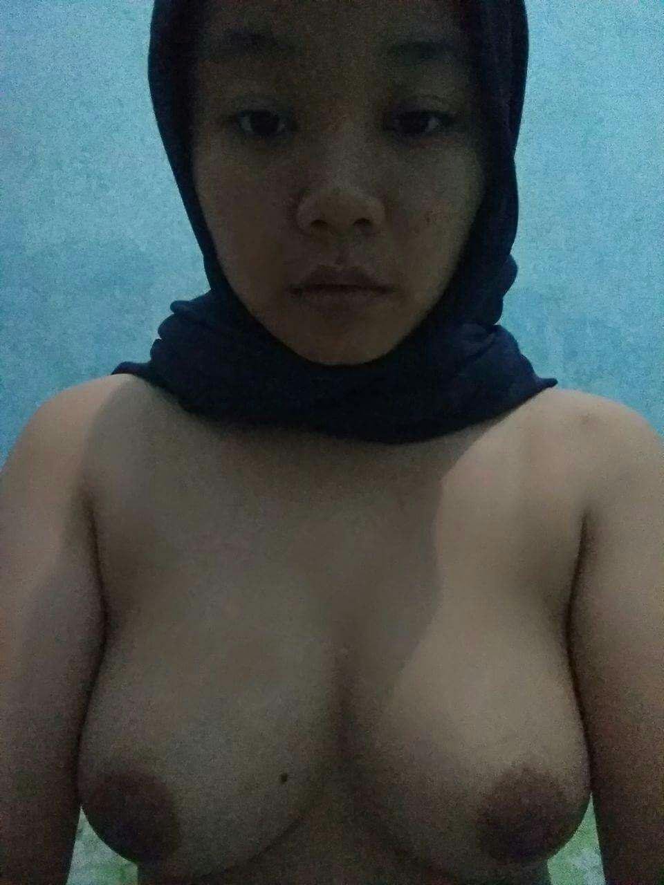 Leaked Hijab