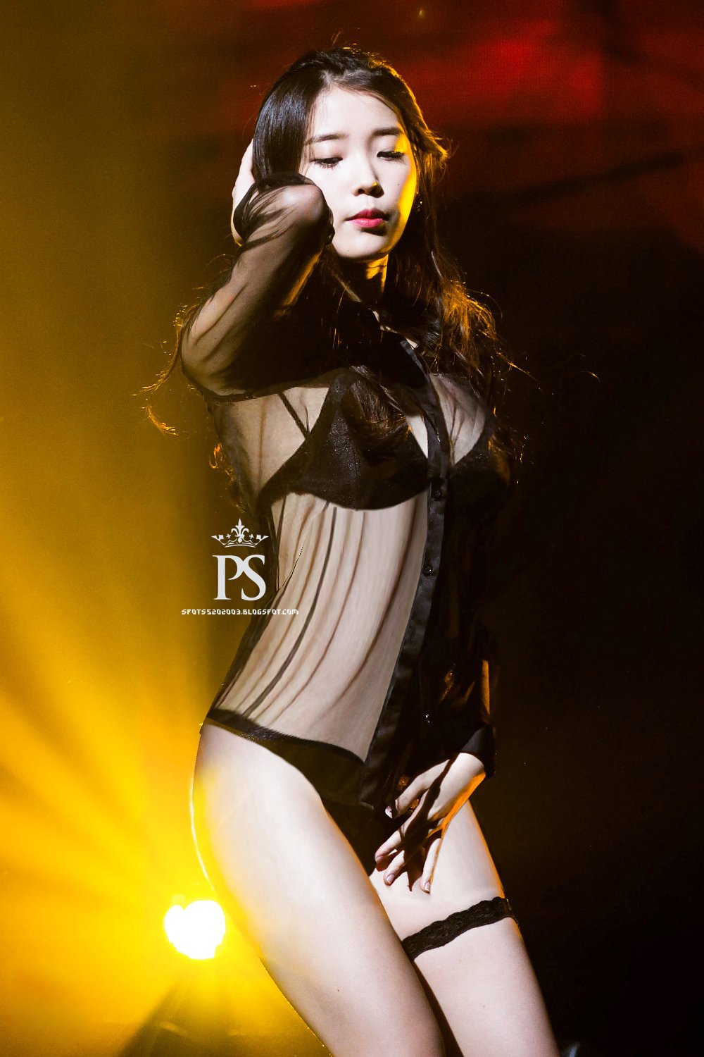 Kwon Eunbi Door