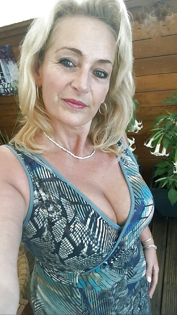 Mature Mrs