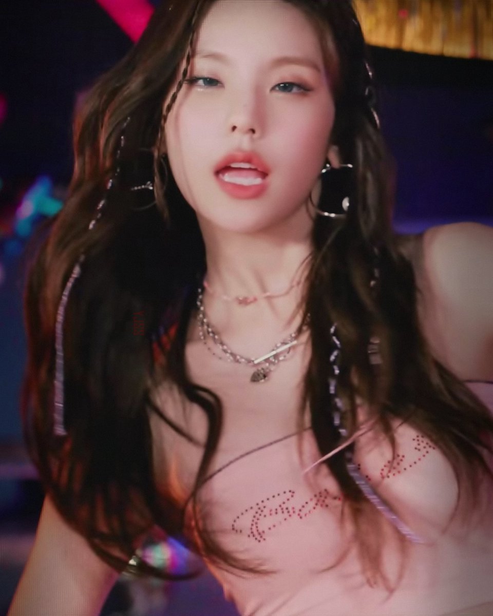 Jenji from Itzy