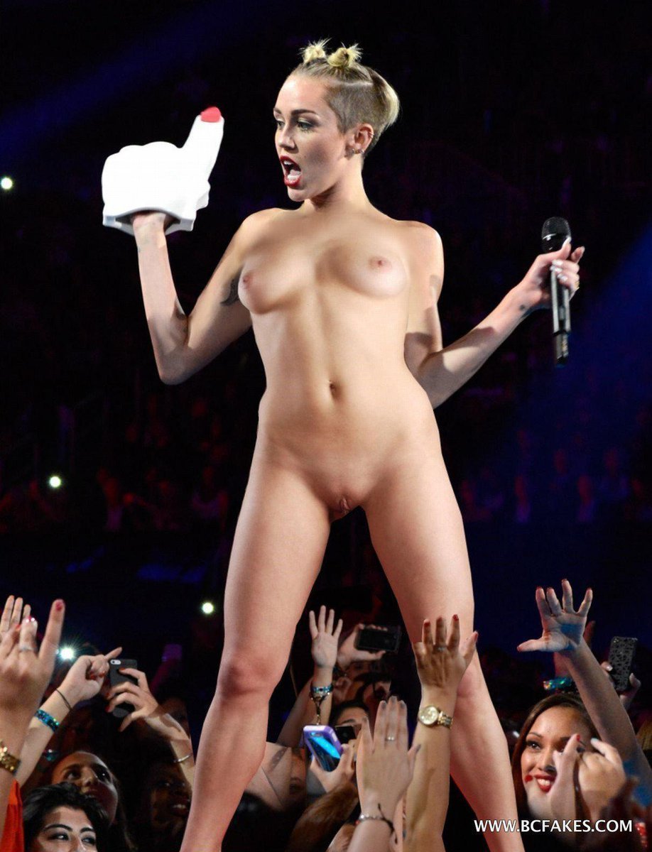 Naked on Stage Strip-Dance-Nude-Show-Burlesque