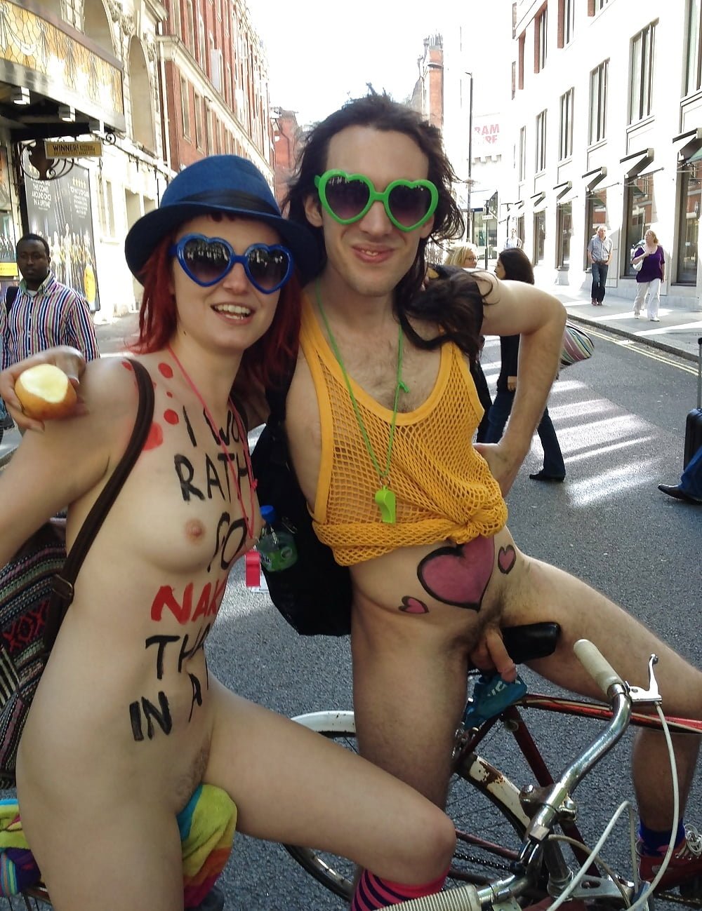 Naked bicycle racing by families