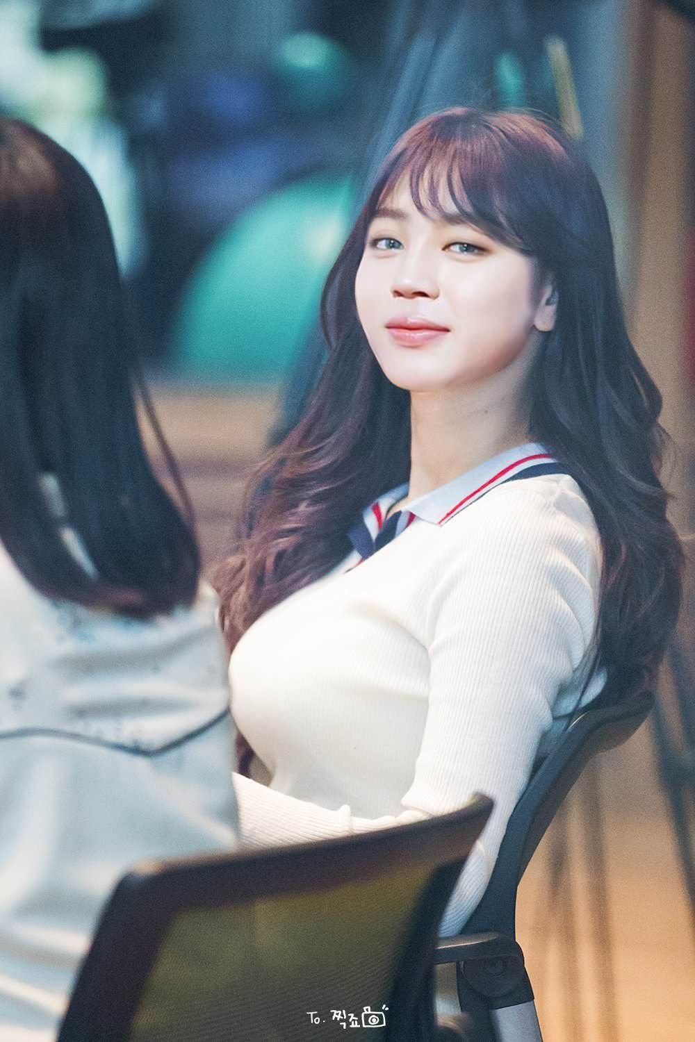 Twice Jiha Hot
