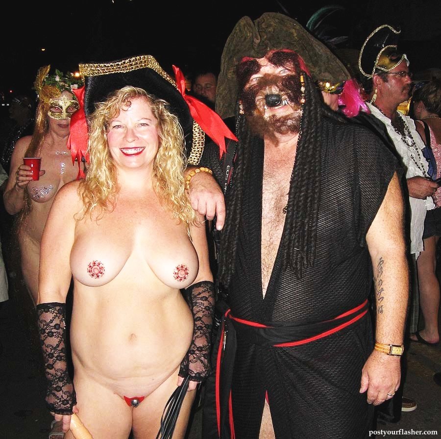 Lady Gina Barbara Eva Fantasy Fest Milf