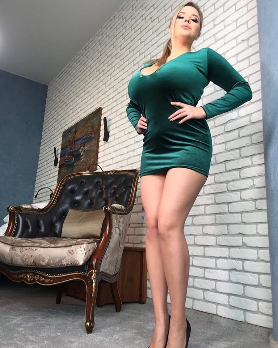 Vivian Blush 2021