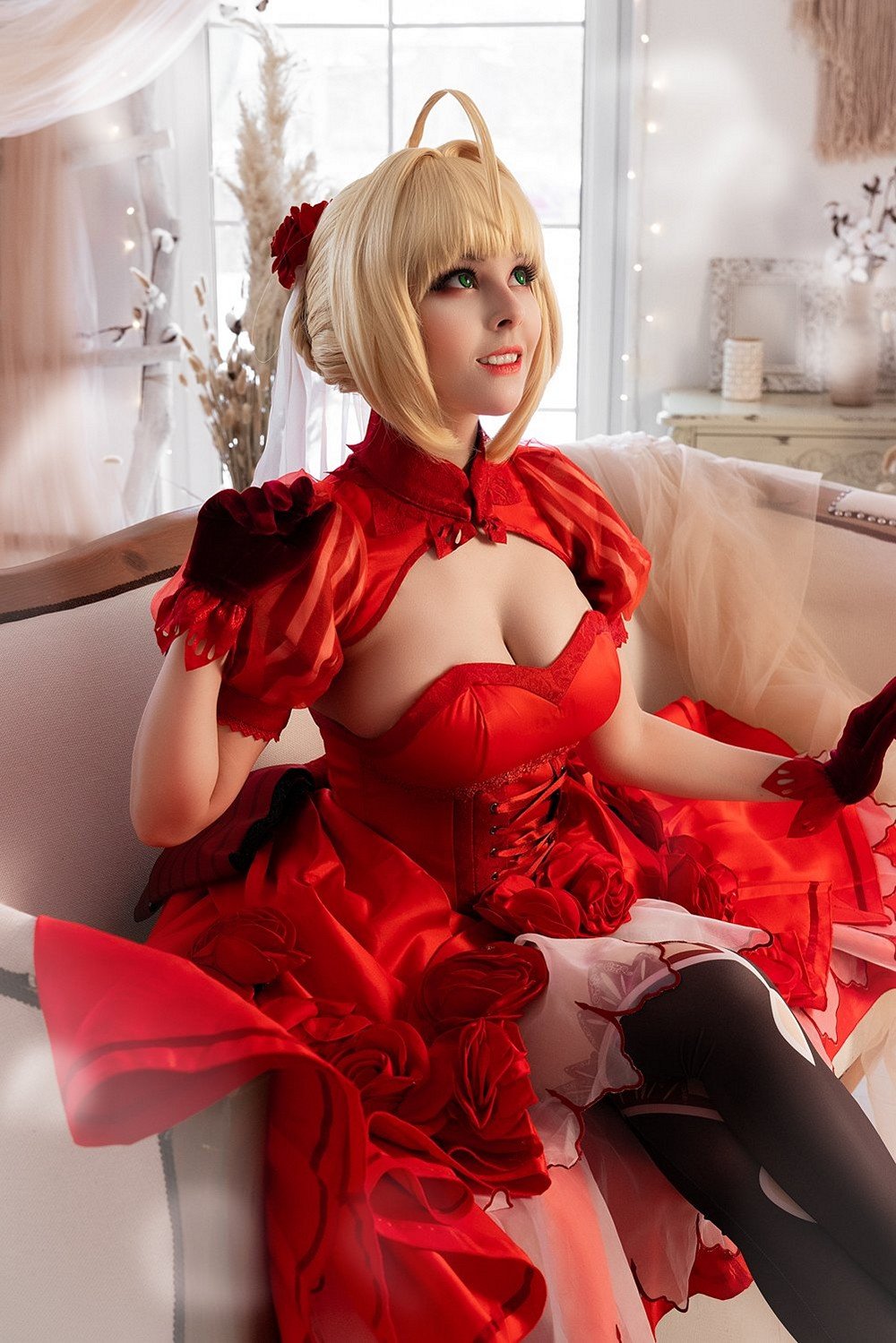 Helly Valentine April