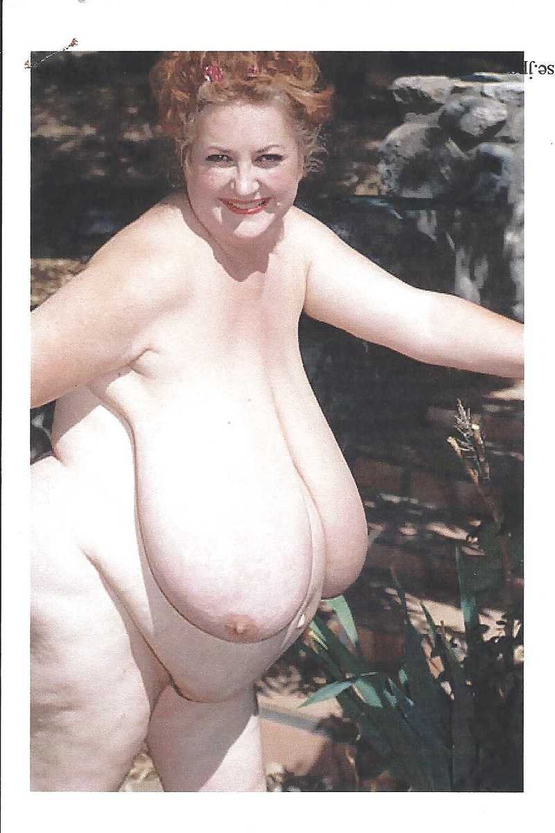 Retro large breasts of Virginia Bell