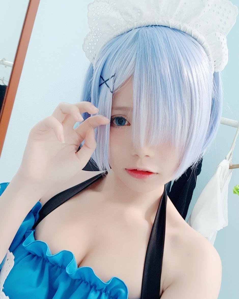 Skillful cosplayer