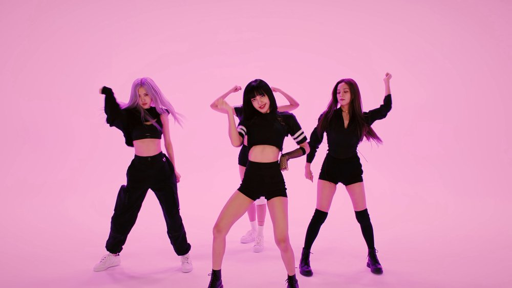 Black Pink Dance Perfomanes
