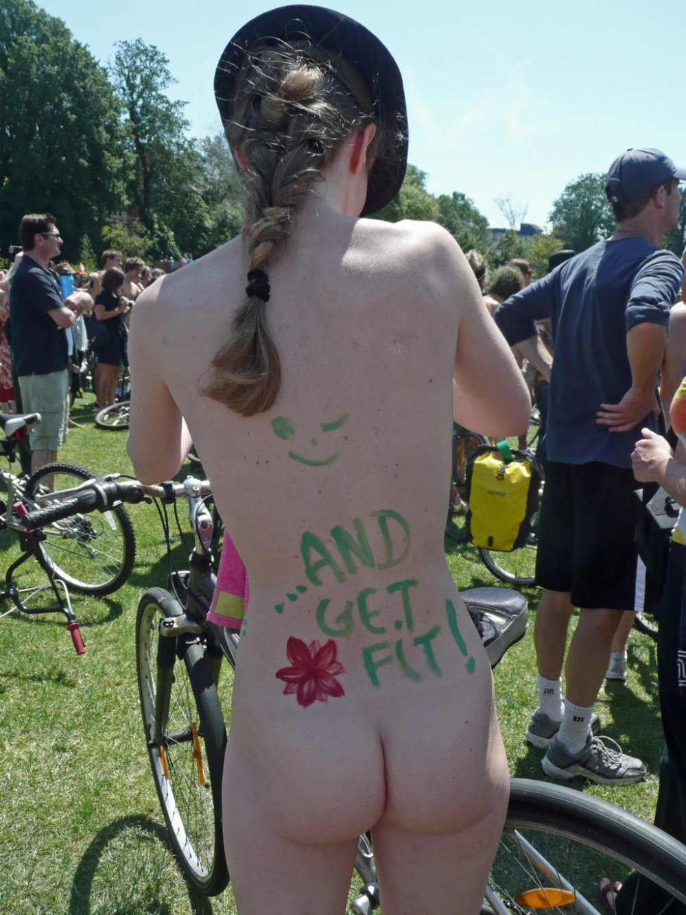 Naked bicycle racket