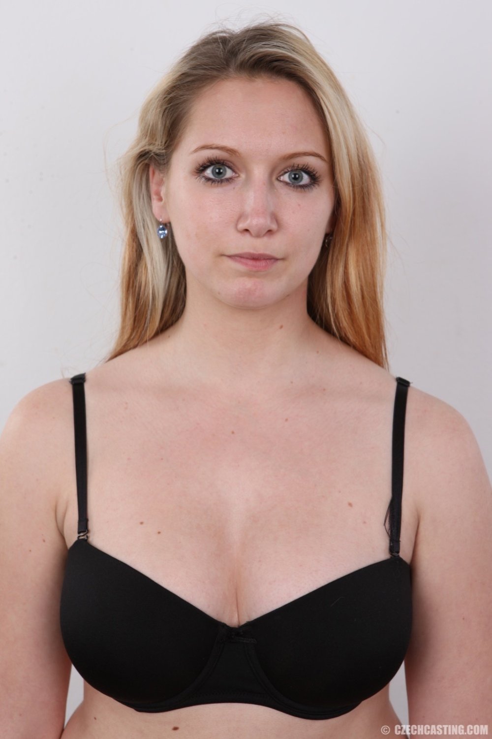 Renata 8906