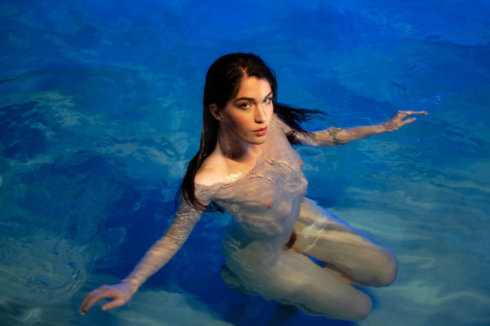 Evelyn Claire Hot