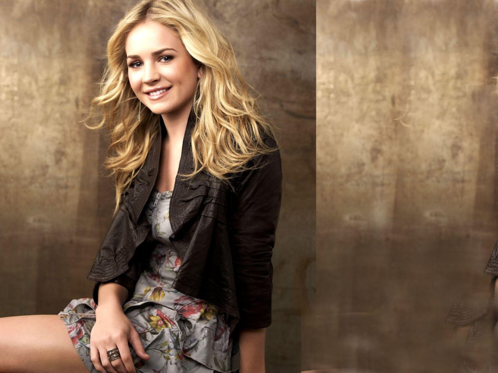 Britt Robertson in Nizhny