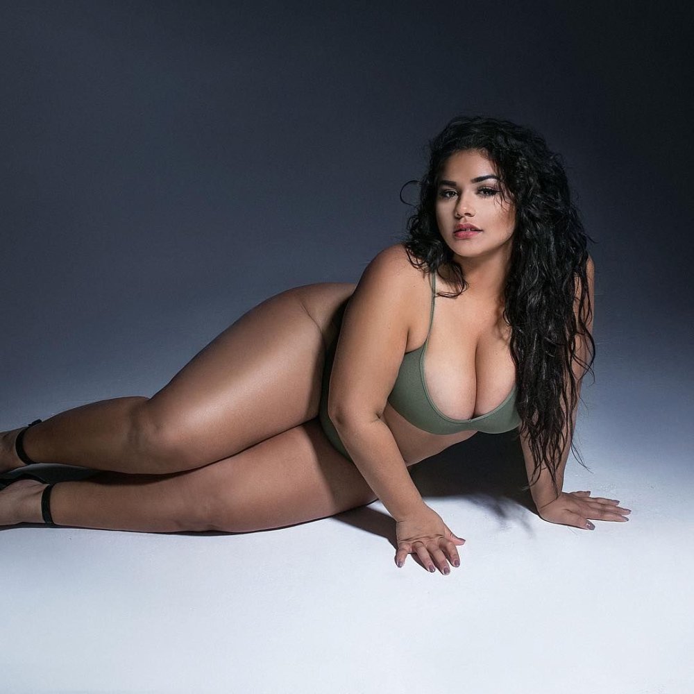 Demi Rose Demi Rose hot
