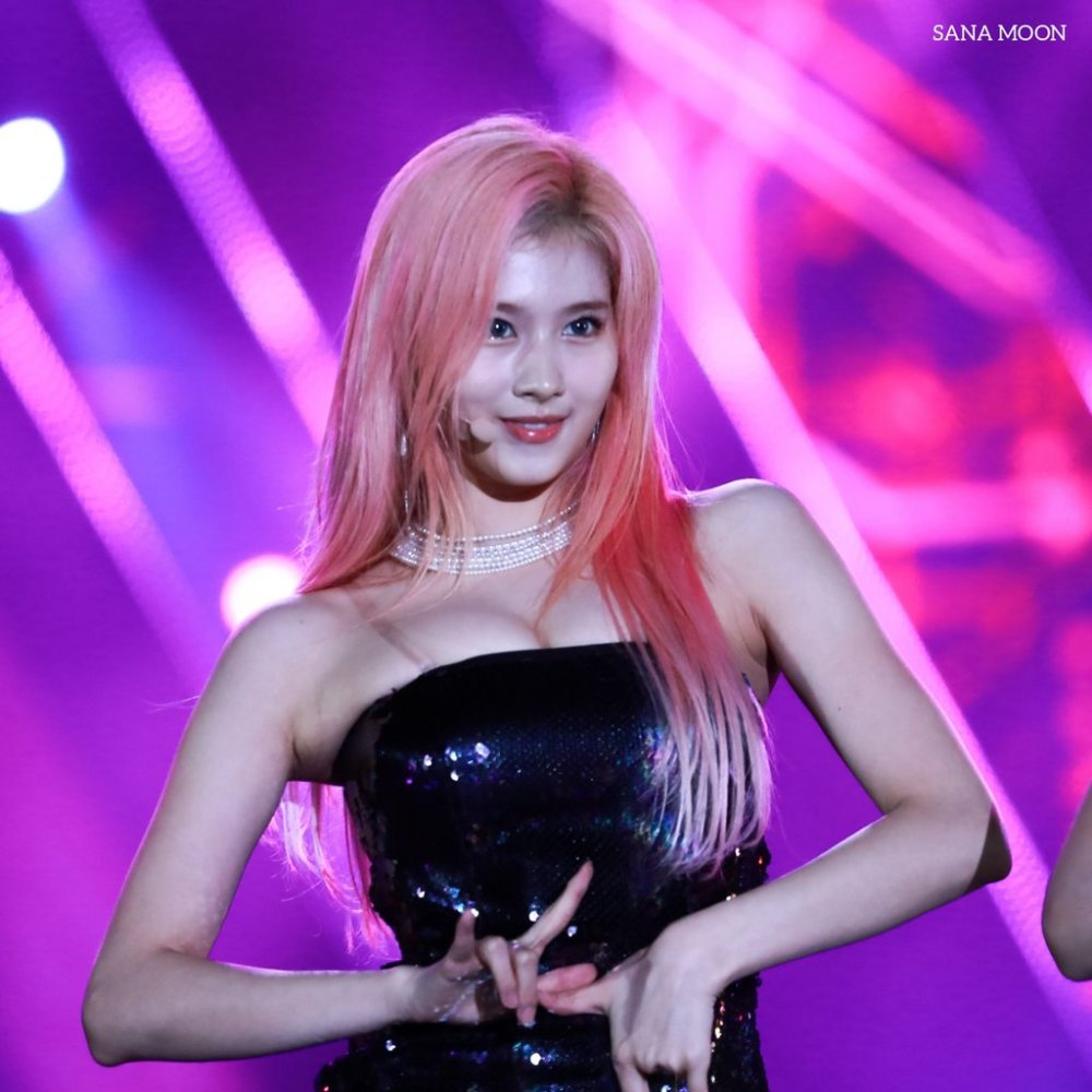 Kim Tae-ri is naked