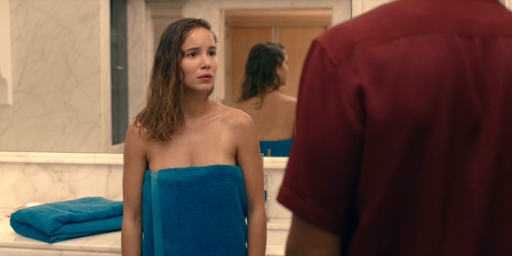 Jessica Alba Figure