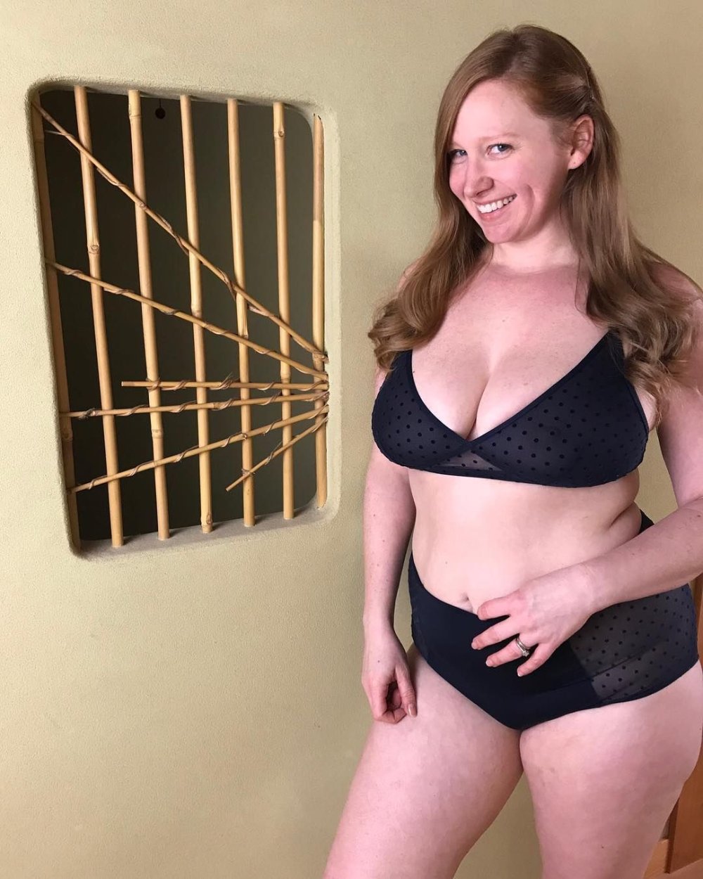 Girl Ginger Daydreams