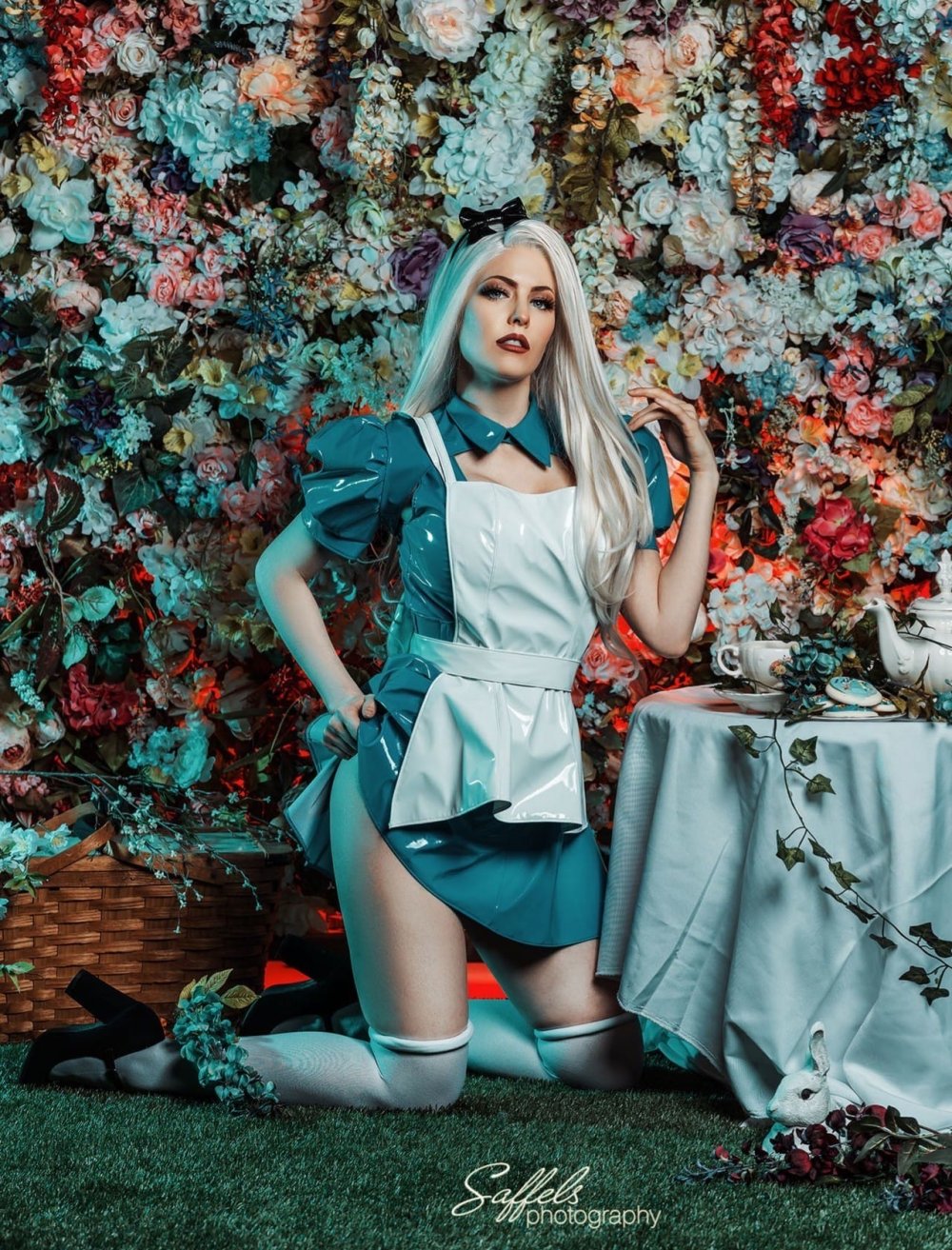 Emily Aurelia Cosplay Tracer