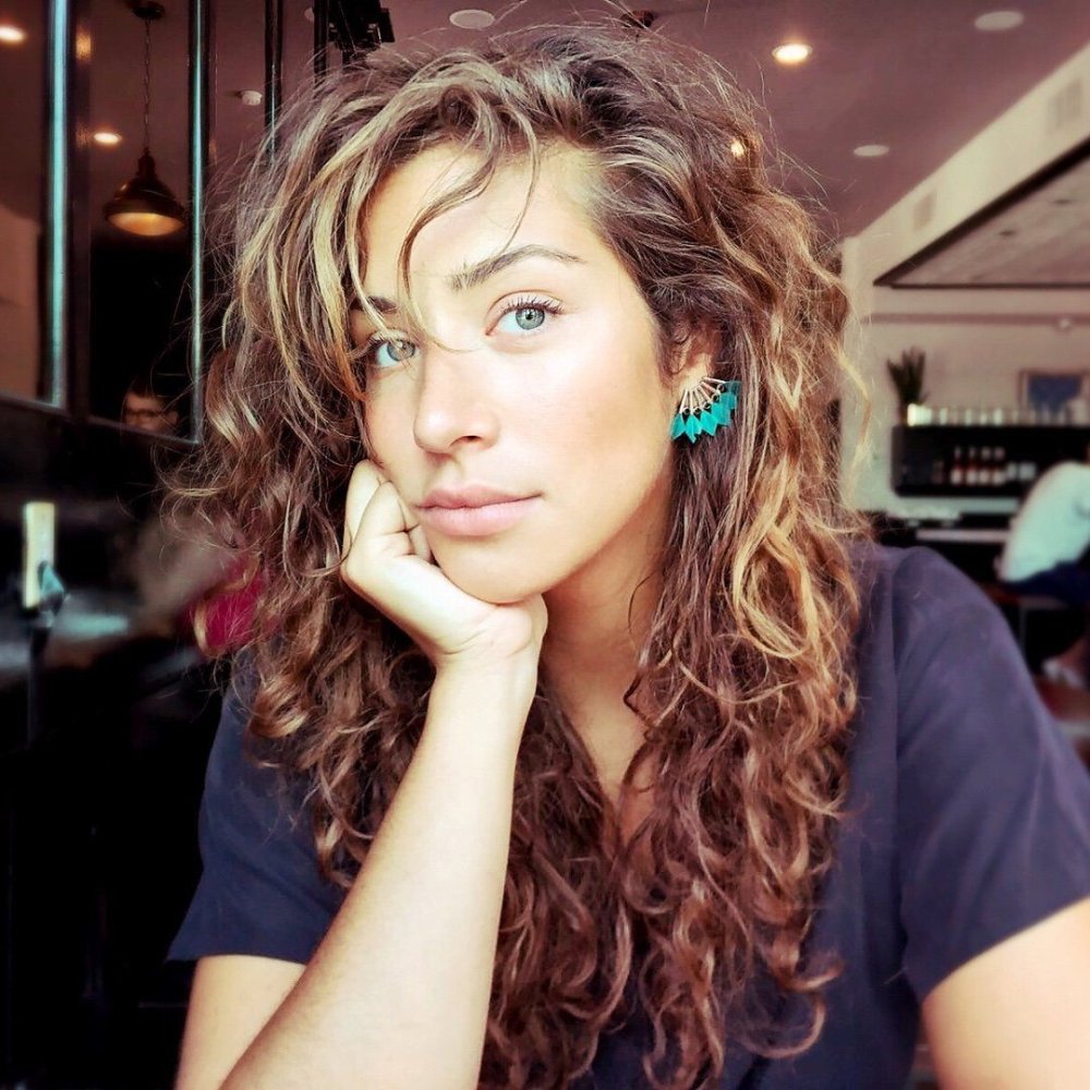 Manon Azem Manon Azem