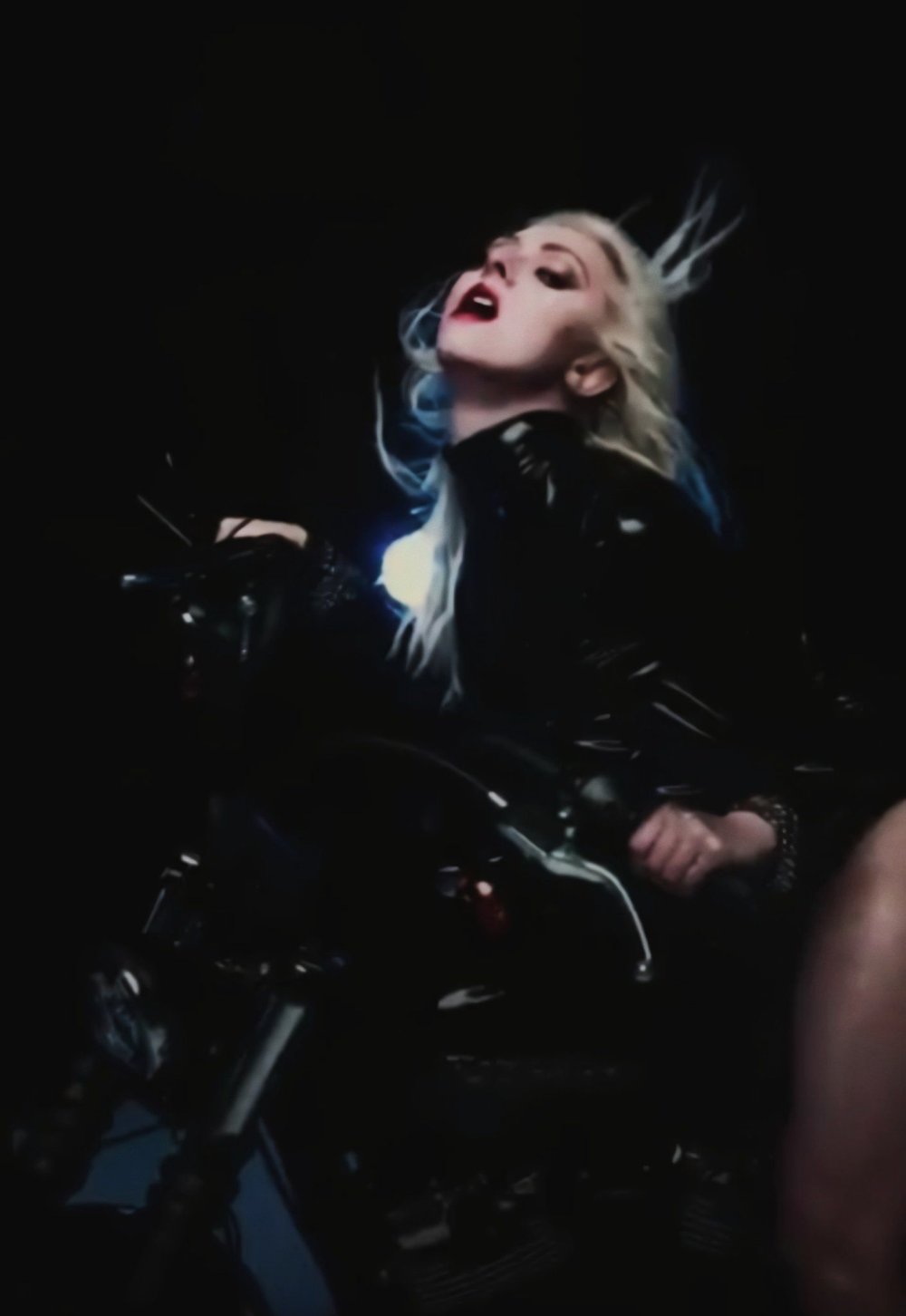 Taylor Momsen Hot Maxim