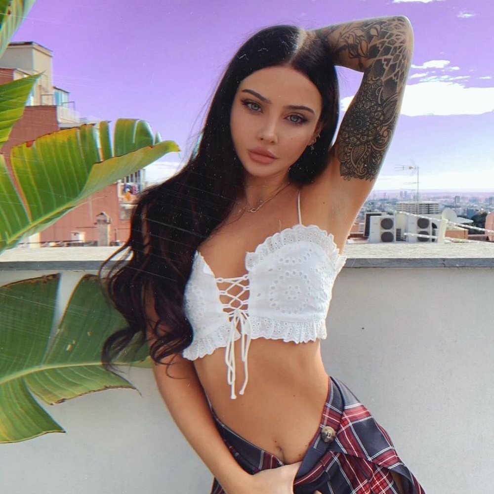 Christie Lani Selfie
