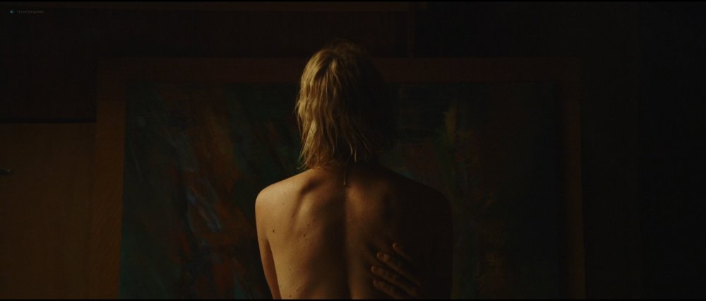 Mackenzie Davis drain