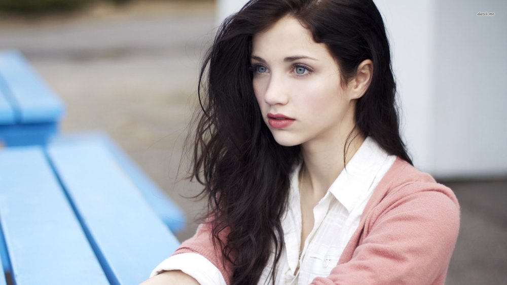 Emily Rudd in underwear