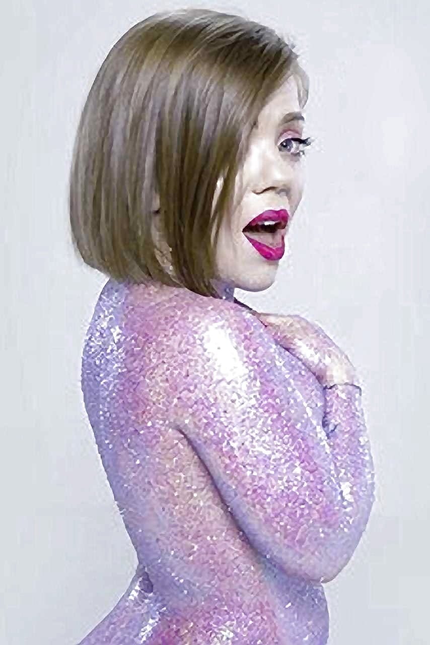 Sophia Tayursk Maxim 2020
