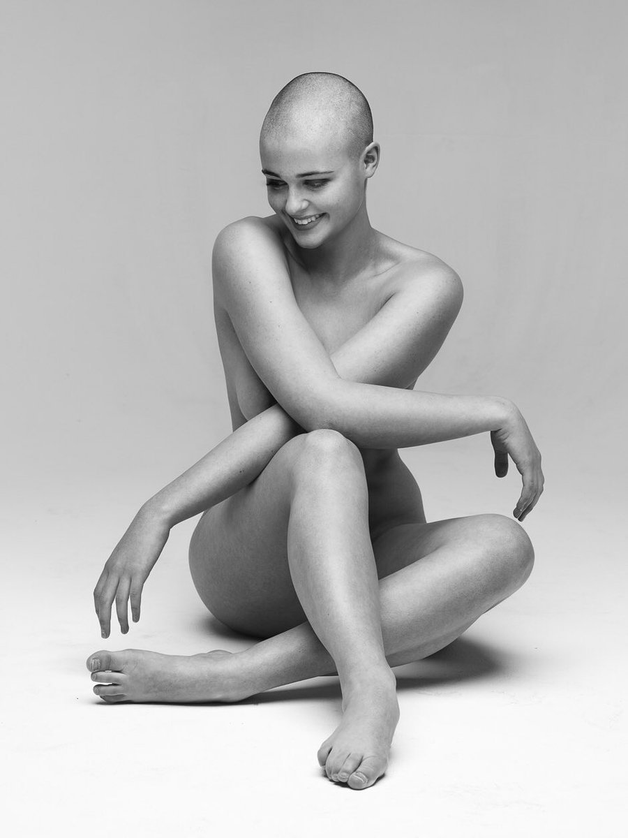 Bald girls without panties