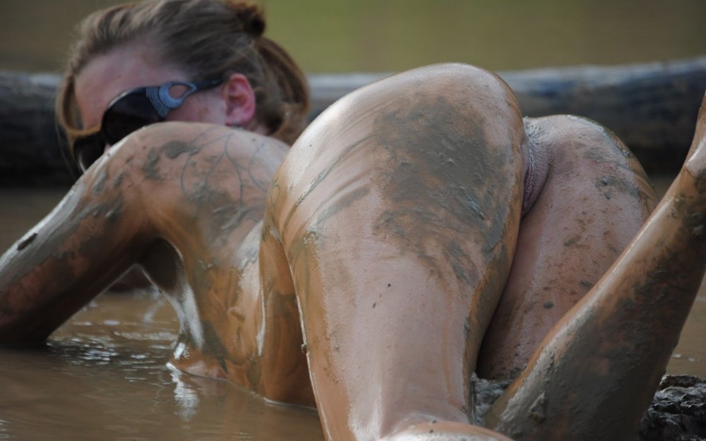 Photo shoots nude girls in mud