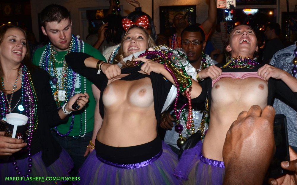 Mardi Gra Girls Tits