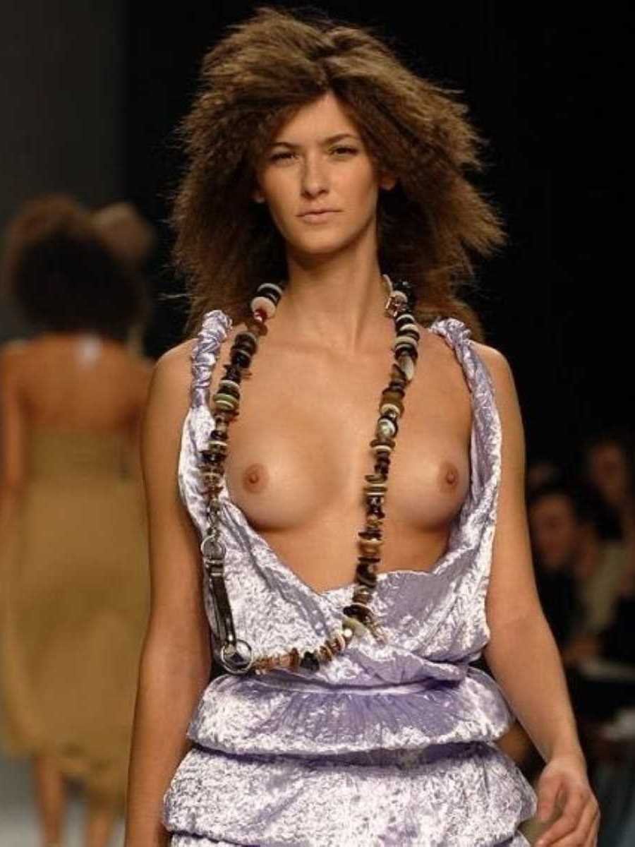 Alejandra guilmant naked on the catwalk