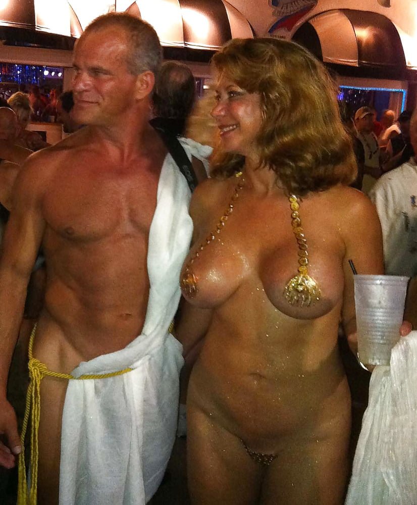 Naked cool milfs