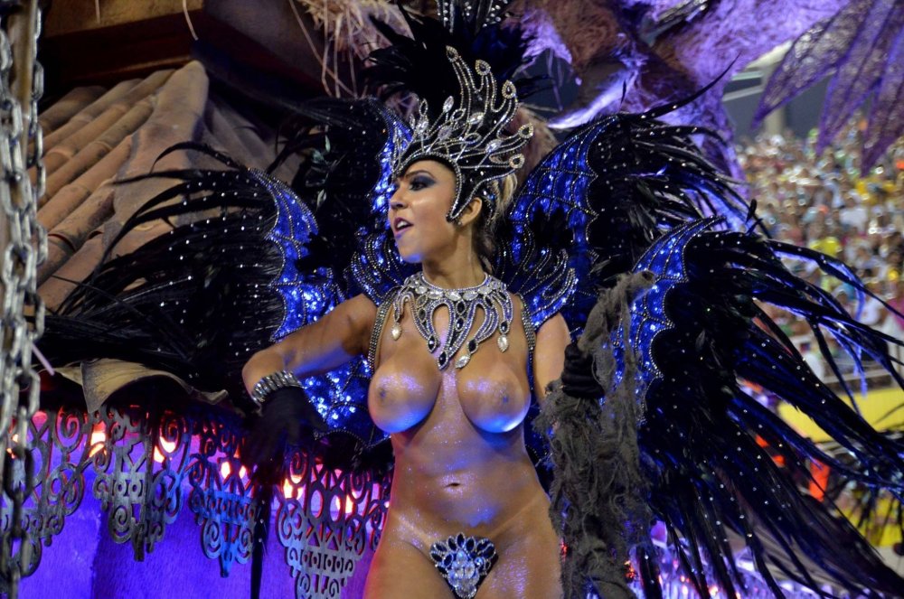 Rio Carnival (Rio Carnival) nude
