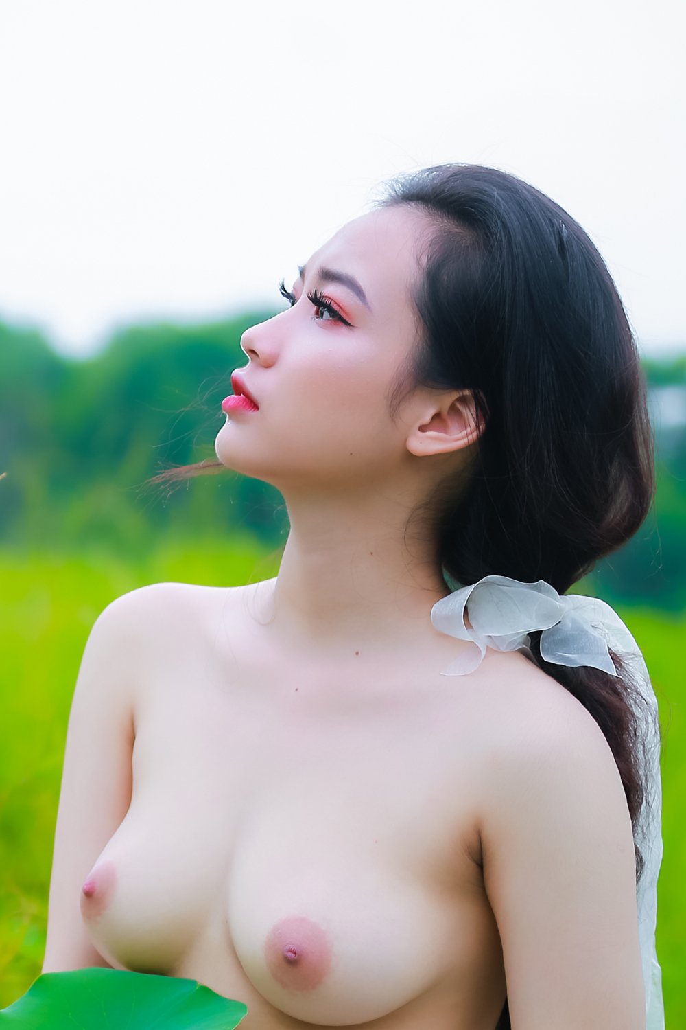 Vietnamese girl boobs