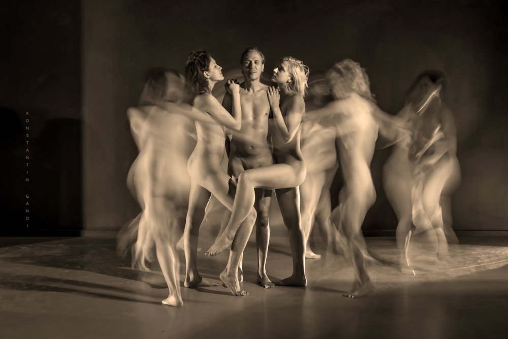Naked theater play "Bacchang"