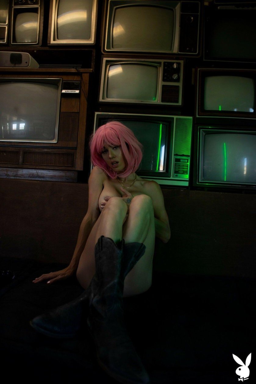 Girls Erotica